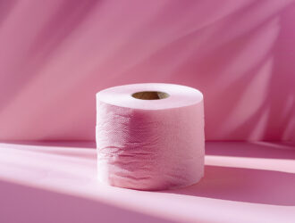 pourquoi le papier toilette est rose