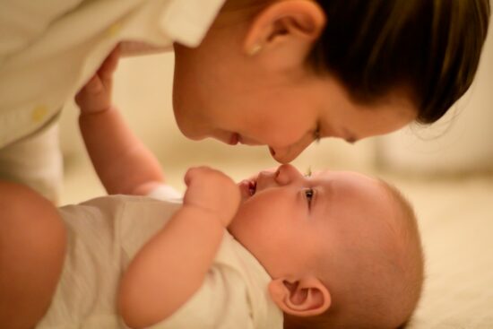 j’ai cogné la tête de mon bébé de 2 mois